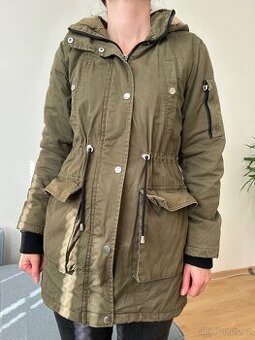Khaki parka značky Clockhouse, vel. S