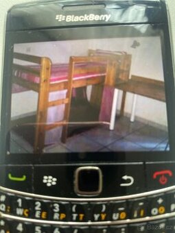 Zvýšená postel - domeček