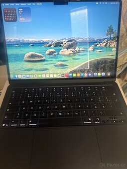 MacBook Air 13" 512 gb M4 2025 Temně inkoustový