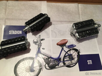 pedály(šlapky) moped stadion s11,22,23,robot,mám i kliky