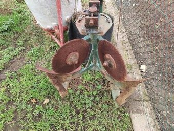 Pluh obracak PON 25A