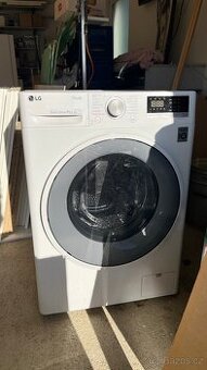 Pračka LG F4WT409AIDD