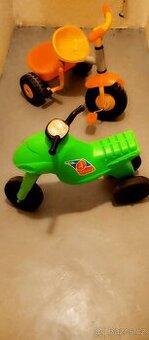 Dětské odrážedlo a šlapací tříkolka