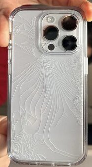 iPhone rozbitý