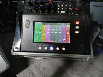Allen & Heath CQ-12T