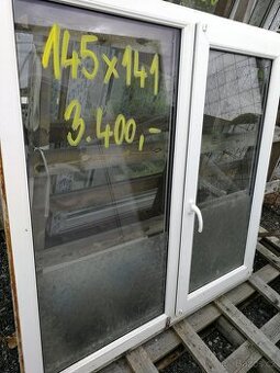 okna použitá bílá