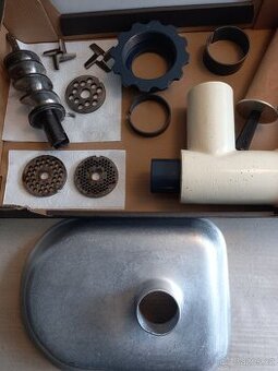 Prodám maso mlýnek na robot savaria