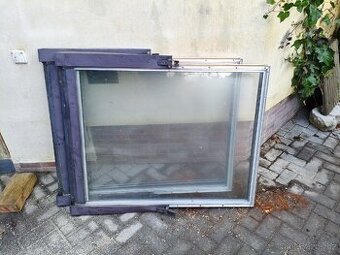 Střešní okna 90x113