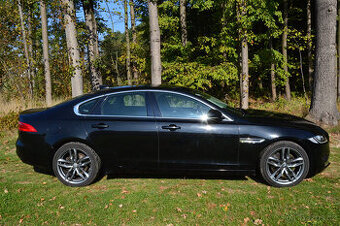 Jaguar XF 3.0d 2017, NEHAVAROVANÝ, super výbava - 1