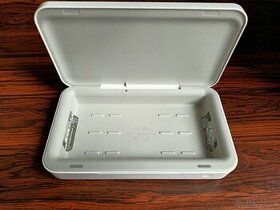 Nový Samsung UV sterilizér s bezdrátovým nabíjením.