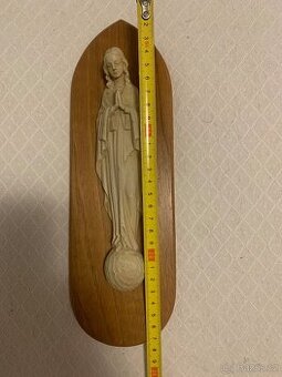 Madona dřevo