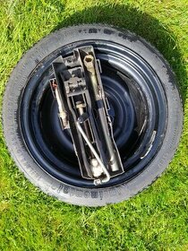 Rezerva - dojezdové kolo + hever + klíč