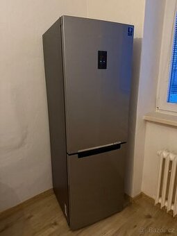 Lednice s mrazákem SAMSUNG