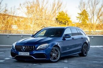 Mercedes Benz C63 AMG w205 - TOP stav
