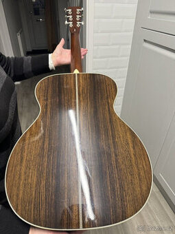 martin 00-2ec (podpis Erica Clapona) 2018