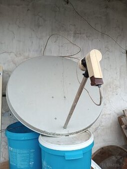 Talíř k satelitní