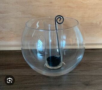 Svícen na čajovou svíčku