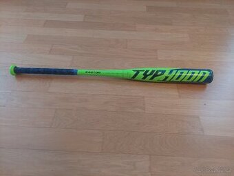 Baseballová pálka Easton Typhoon