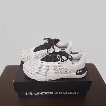 Nové Under Armour TriBase Reign 5 vel. 44