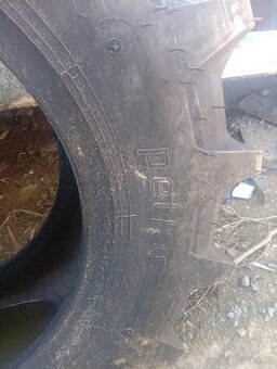 Šipové pneu 320/70R20