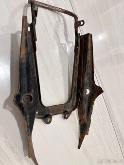 Podsedlový rámeček Čz sport