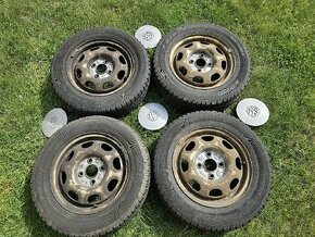 Zimní pneumatiky 165/70 R13 na plecháčích