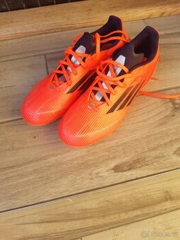 Kopačky Adidas Leaugue F50