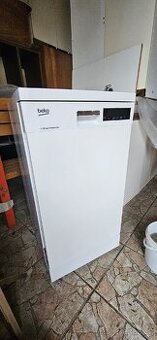 Prodam myčku BECO DFS28020W
