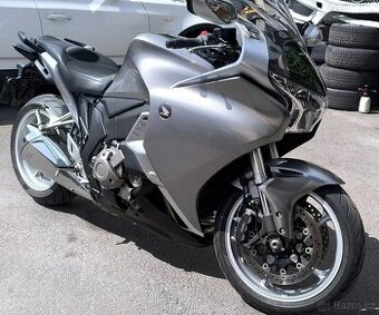 Honda VFR 1200 F Automat