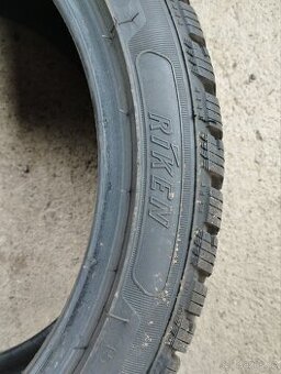 Prodám zimní pneu značky Riken 205/45r17