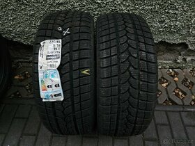 Pneumatiky pneu 225/45 R18 zimní 2ks nové