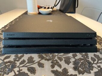 Prodám PlayStation 4 Pro 1TB