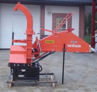 Štěpkovač za malotraktor WC-8 s hydraulikou