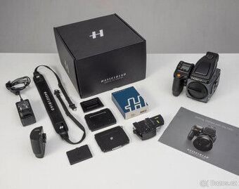Hasselblad H6D100C s mnoha příslušenstvím v originálním bale