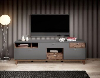 TV stolek + nástěnná polička – hezký stav, původně 7 000 Kč