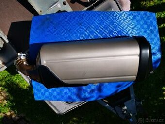 Originální výfuk na Suzuki DL1000 V-Strom