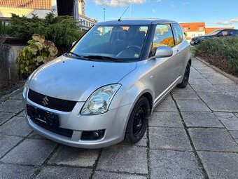 Suzuki Swift 1.3 GL Klima