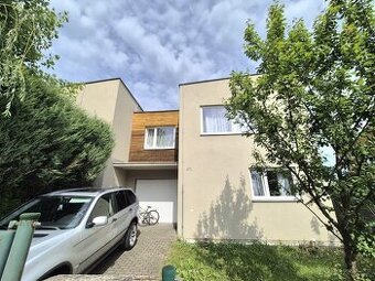 prodej RD 5+kk 200m2, Jenštejn