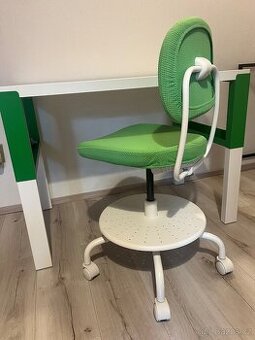Dětský stůl a židle Ikea Pahl zelená