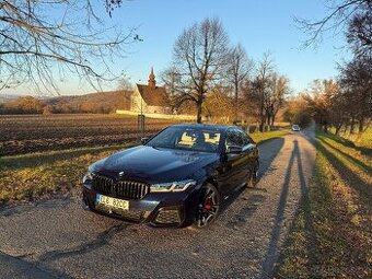 BMW 5 G30, 290KW 4x4, 33tis. km, Záruka, DPH, TOP VÝBAVA - 1