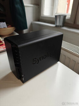 NAS Synology DiskStation DS220+, 2x 4TB Seagate IronWolf Pro