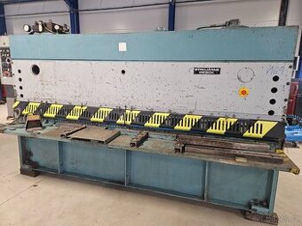 Hydraulické tabulové nůžky CNTA 3150/10A