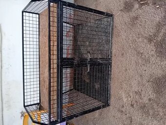 Prodám klec do auta