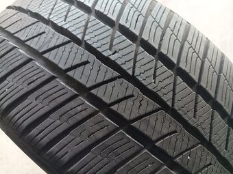 225/40 R18 BARUM (3621)