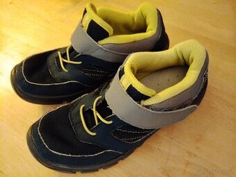 Dětské turistické boty velikost 34 Decathlon Quechua