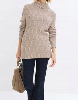 Dlouhý krásný svetr s rolákem 50/54