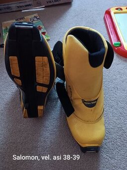 Boty na běžky vel. cca 37-38