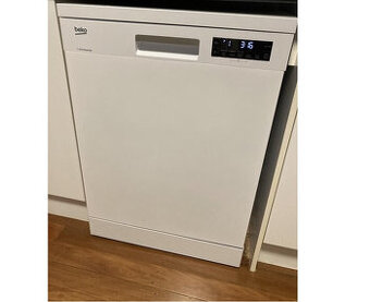 Beko myčka na nádobí bílá - 3 výsuvné koše, A+++