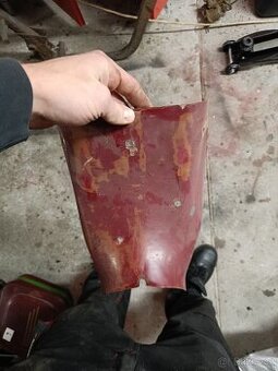 Prsíčka Jawa 550 555