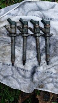 Prodám sadu vstřikovačů Ford focus II 1.6 80kw